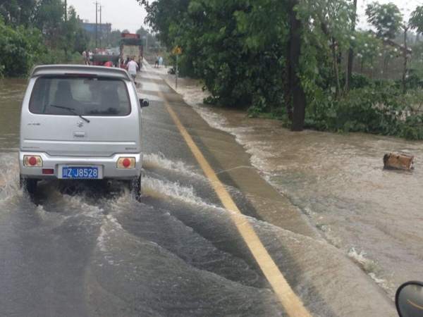 這兩天的暴雨過后，眉山好多地方都遭水淹了哦！