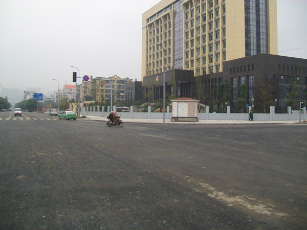 市政道路建設(shè)再次增光彩